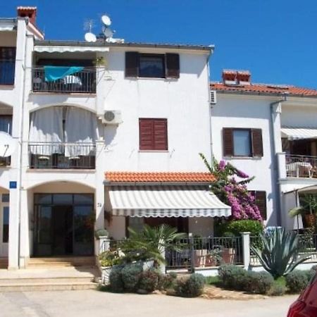 Olivia, Seaside Apartment In Medulin, Croatia Kültér fotó